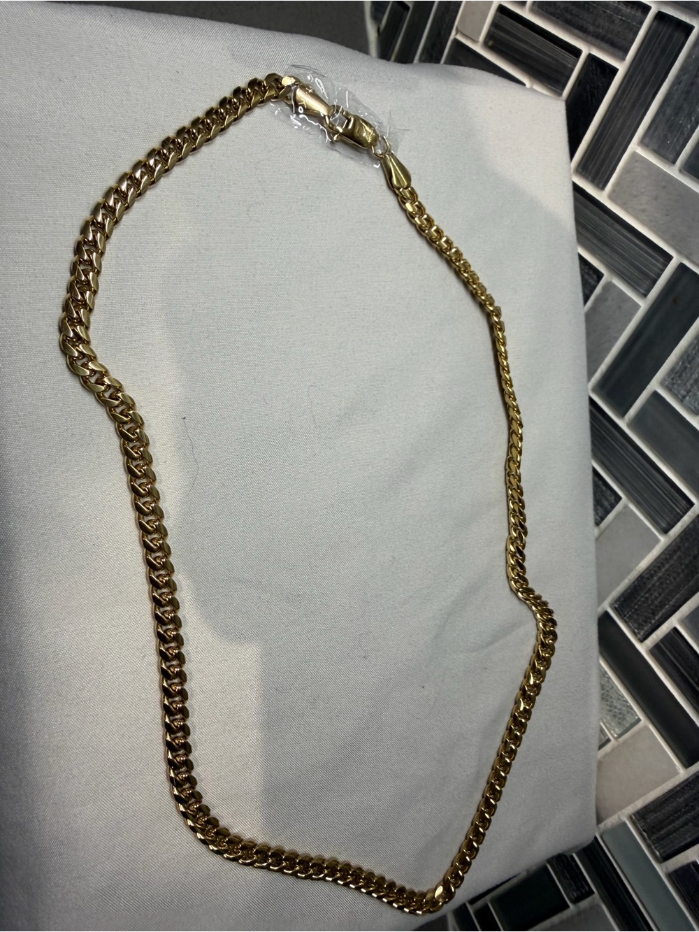 14kt gold filled 22” Cuban necklace 37 g 6 mm